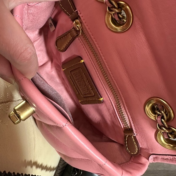 NWOT Coach Pillow Quilted Madison Shoulder Bag 18 - Bubblegum Pink - Picture 6 of 9